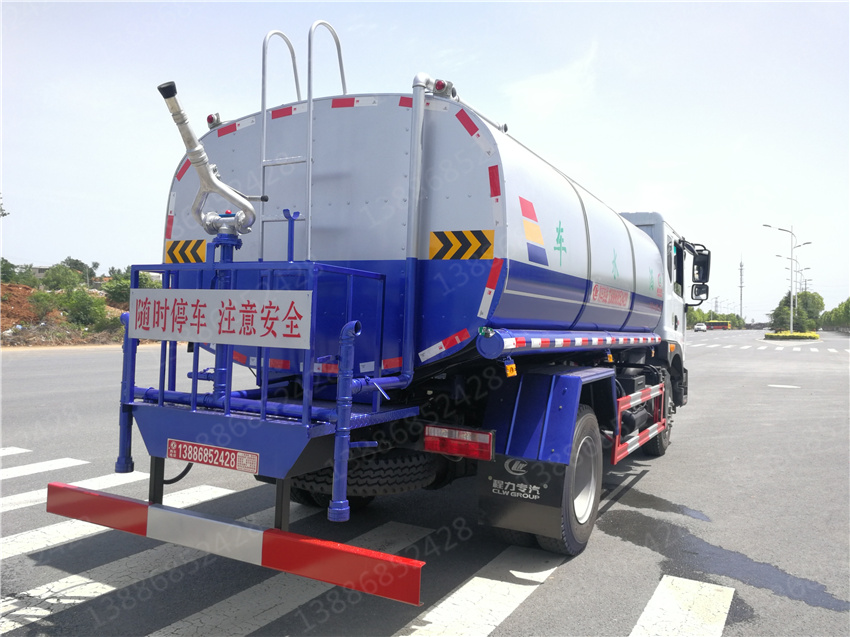 �|Դ�|�L18����